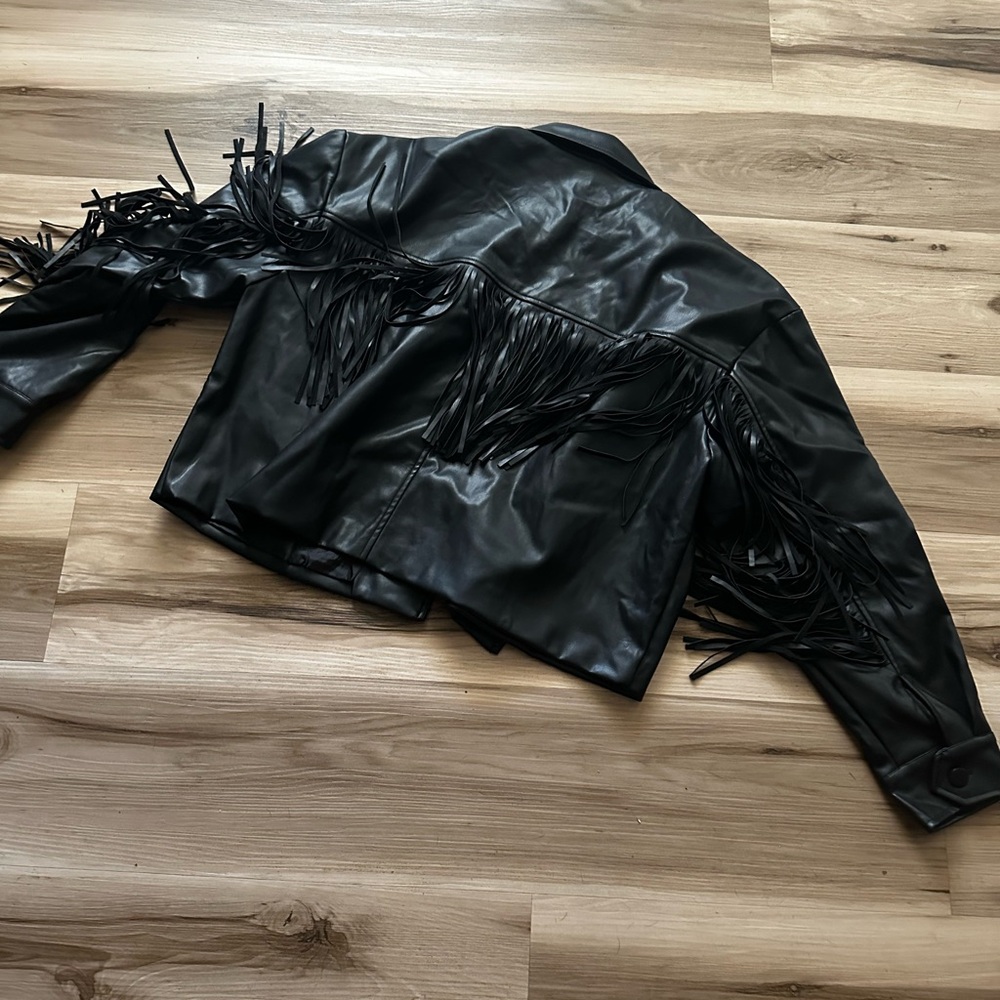 Brand new foe leather fringe jacket